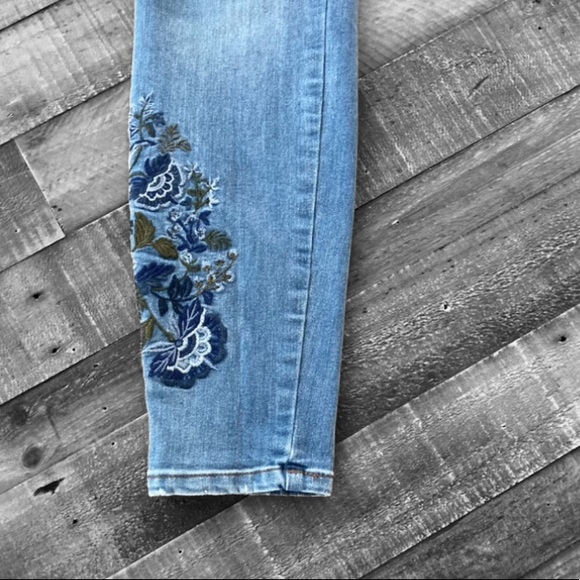 Nine West Gramercy Skinny Jeans Embroidered Bohemian Size 4 - Picture 10 of 15